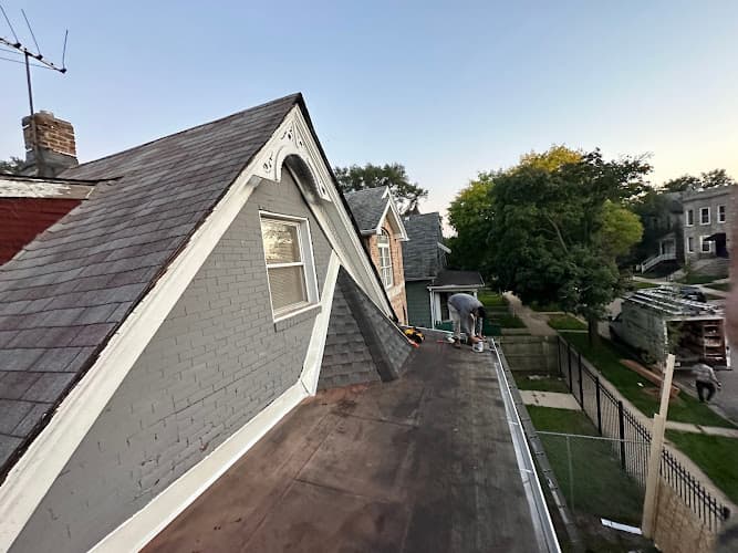 Gutters & Roofing Encalada INC
